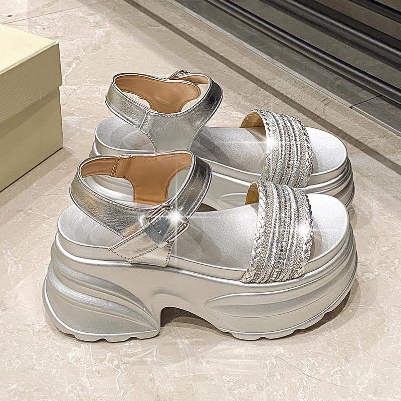 Fashion High Quality Women Retro Platform Sandals Summer Open Toe Slippers Crystal Ladies Lightweight Open Toe Beach Shoes 8CM