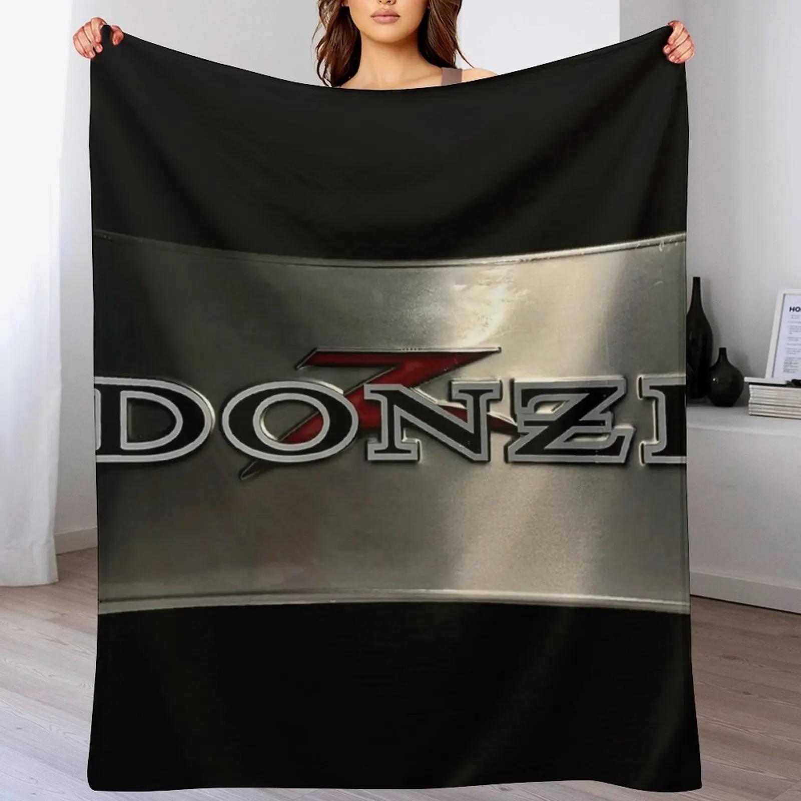 

Donzi Boats Metal Plate Throw Blanket Lightweight Cozy Blanket for Bed Sofa 102x76cm(40x30in)