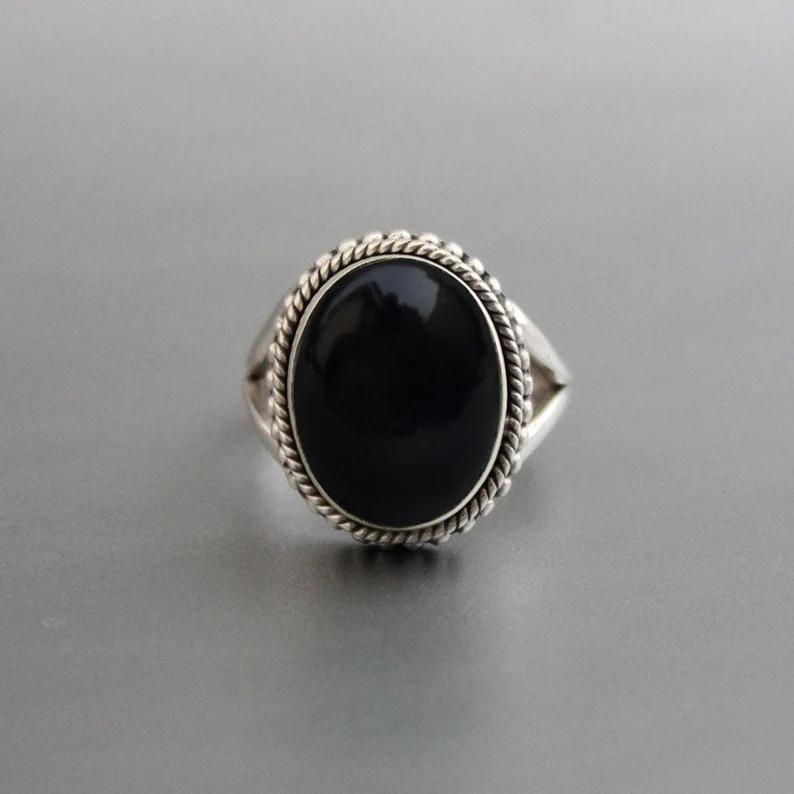 Inel din argint 925, inel cu piatră prețioasă ovală onix negru, inel de designer lucrat manual, inel Boho, cadou pentru ea, cadou pentru aniversarea nunții
