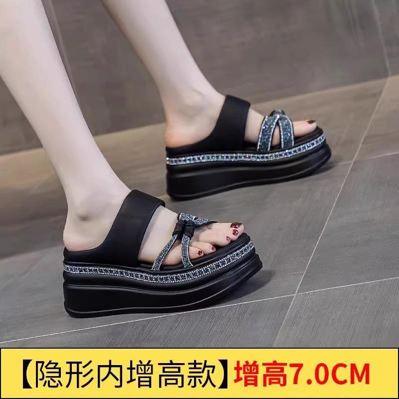 Thick bottom inner heel cool slippers women wear 2025 summer new fashion Internet celebrity muffin wedge heel