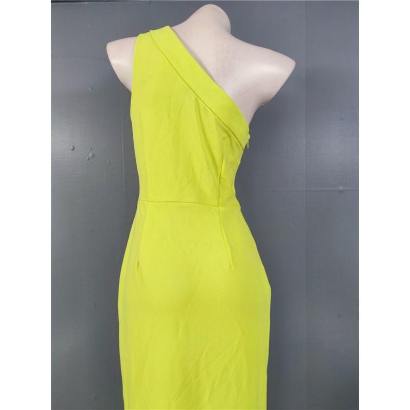 Foreign Trade Order R's Sexy Oblique Collar Chest Leakage Slim Fit Slimming Personality White Fluorescent Beautiful Elegant Royal Sister Dress