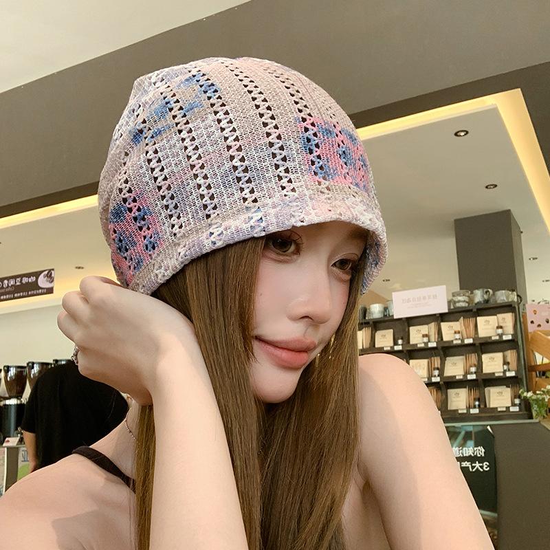 New Bohemian-style knitted hat for women, breathable and thin for spring and autumn, versatile hollow lace hat that makes the face look smaller