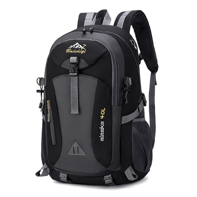 Unisex Large Capacity Travel Bag Lightweight Outdoor Mountaineering Bag