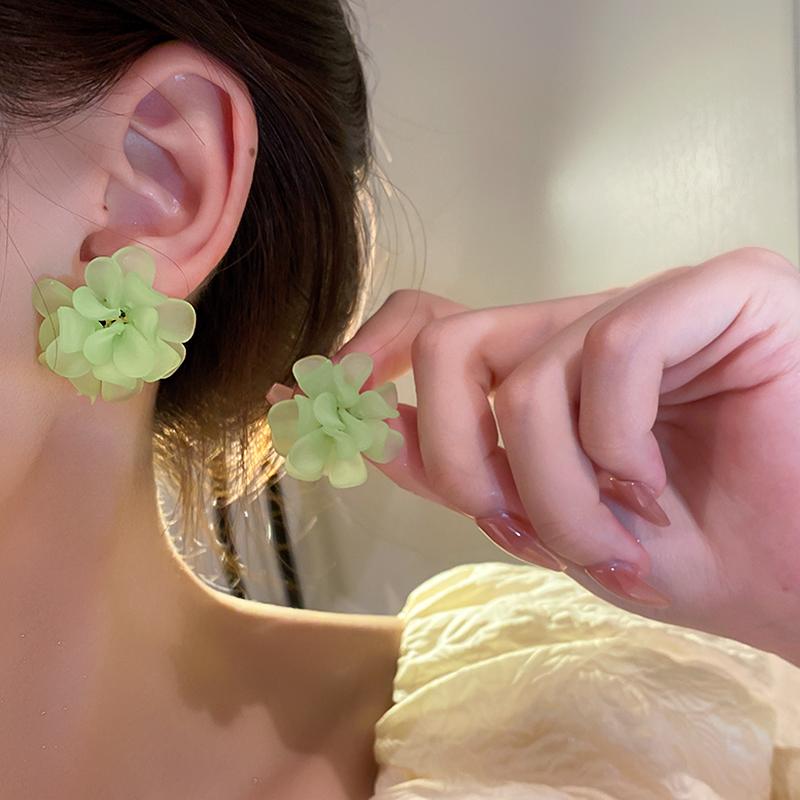 LATS White Flower Stud Earrings for Women Flower Earring Modern Cute Teens Girl Party Jewelry Accessories Gifts