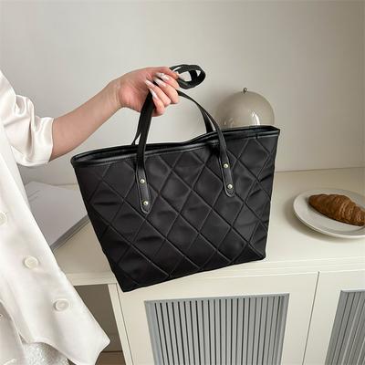 Women'S Bag Embroidery Thread Shoulder Bag Daily Commute Tote Bag Large Capacity Bag