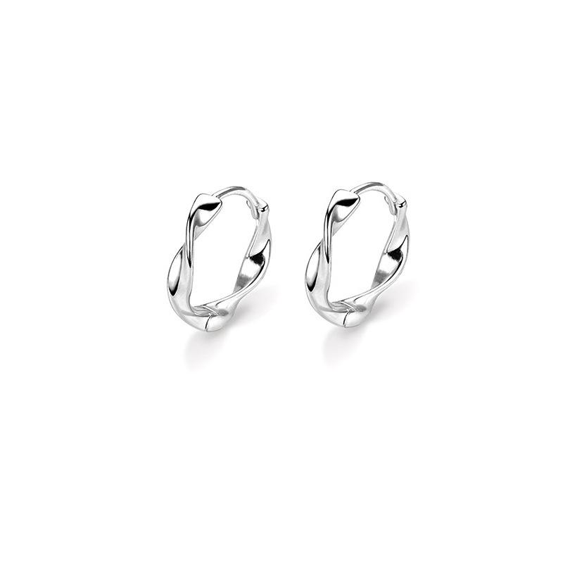 Moebius Ear Cuff: Trendy Minimalist Japanese-Korean Style Twisted Wave Hoop Earrings