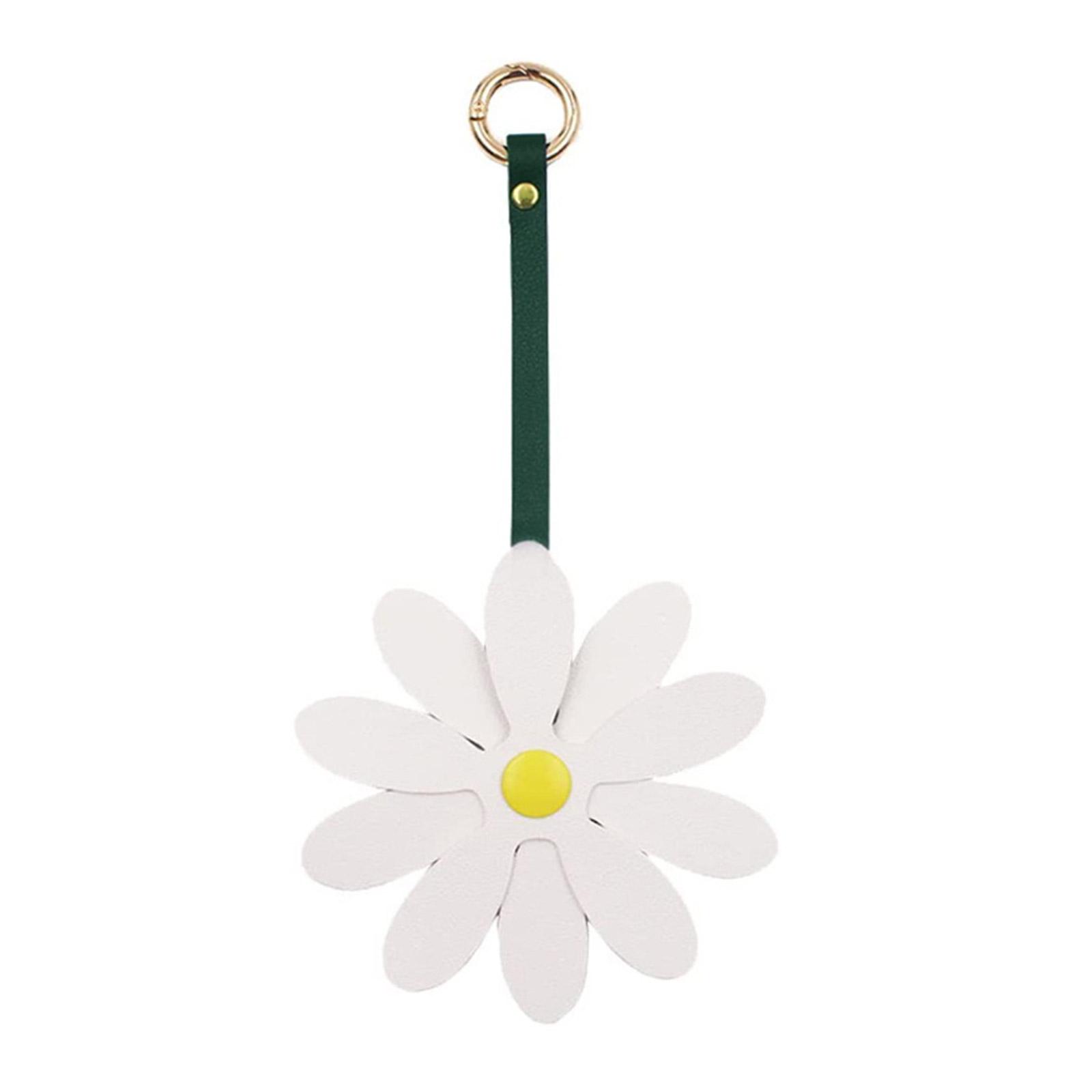 

Handmade Daisy Sunflower Charm Keychains PU Leather Pendant Keyring Unique Bag Pendant Keychain Handbag Accessories 1