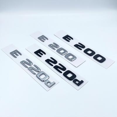 2017 Černá stříbrná písmena E200 E260 E300 E400 E220d E350e E300de Emblém ABS 4Matic pro Mercedes Benz W213 Logo kufru auta