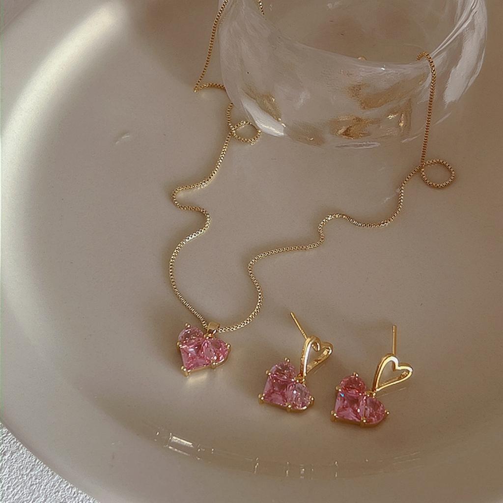Conjunto de 3 Pares de Brincos e Colares com Pingentes de Coração Zircônia Cristal Rosa Tendência Y2k para Mulheres Coração Elegante Exquisito Joia de Festa