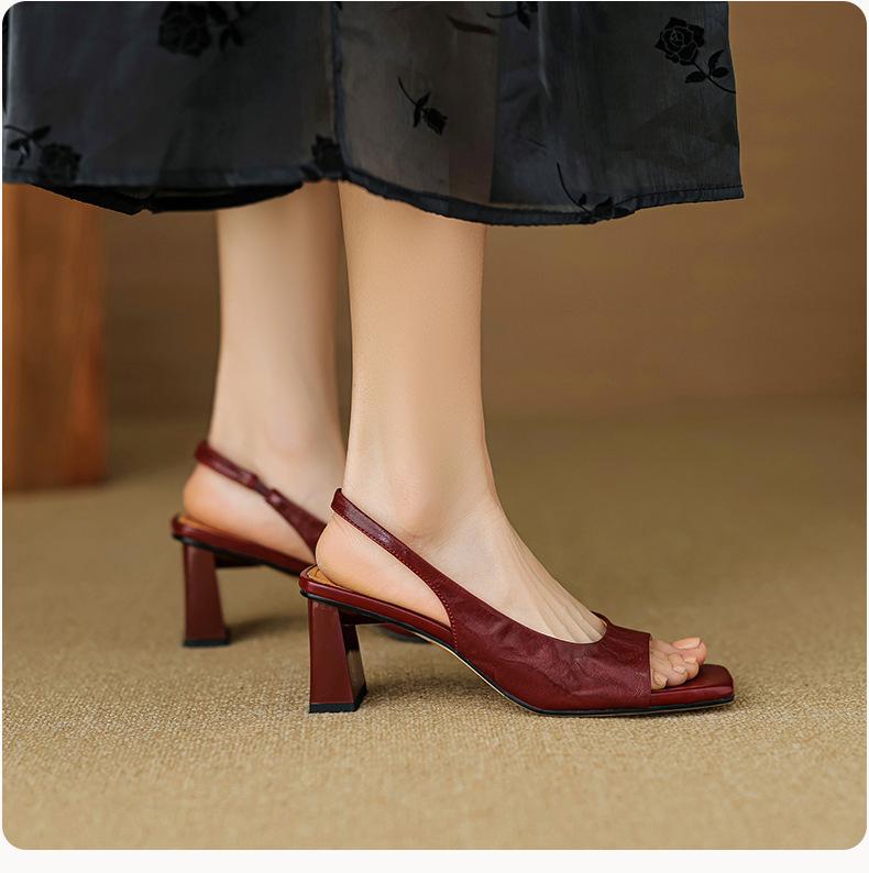 Damensommer neue Sandalen mit eckigem Kopf, ein Wort, offen, vielseitig, dicker Absatz, hohe Absätze