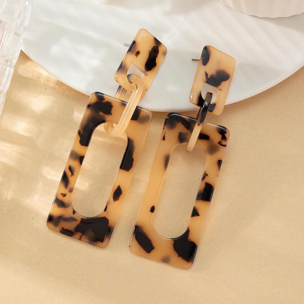 Geometric Rectangle Earrings: Chic European & American Style Studs for Fall/Winter