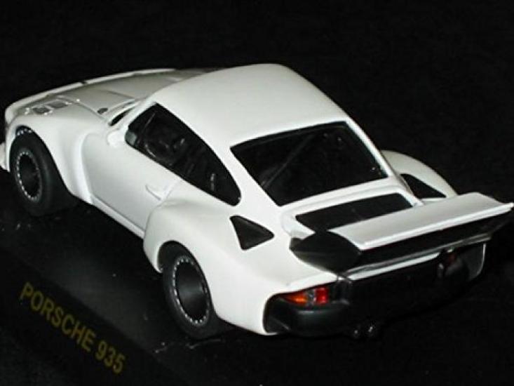 Kyosho Porsche Miniature Car Collection 2 Porsche 935 Prototype 1/64
