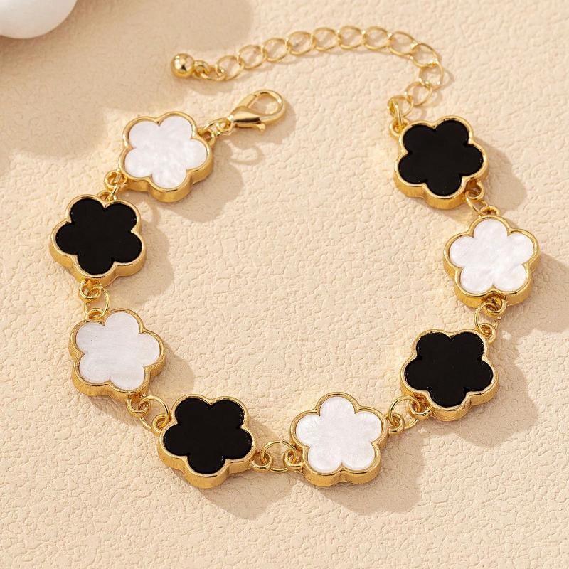 1pc  Patchwork Clover Flower Bracelet, Elegant Gorgeous Yet Minimalist Fashion Design, Suitable For Women, Ideal For Date Night