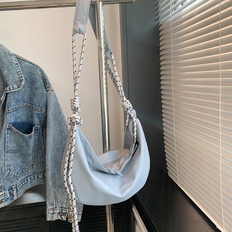 Men's and Women's Nylon Cloth Bags, Student Shoulder Crossbody Bags, Lightweight Couple Leisure Backpacks