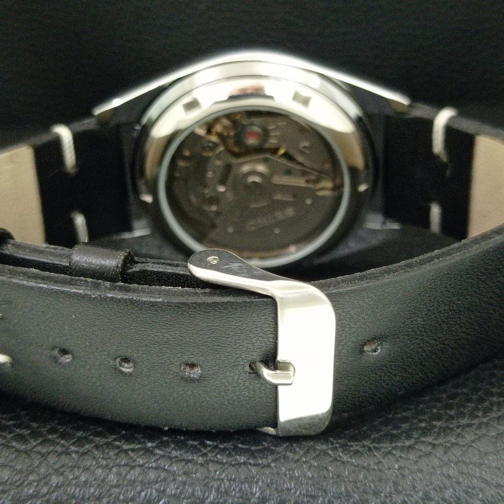 SEIKO 5 AUTOMATIC VINTAGE REFURBISHED JAPAN MENS WHITE DIAL WATCH a444241-1