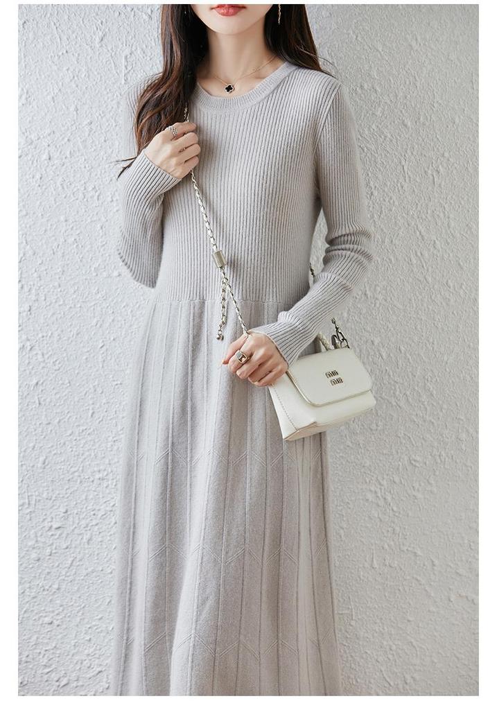 Women's Long Sleeve Knee-Length Pure Wool Slimming Dress