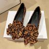 Retro Damen Flats mit Schleife Spitzschuh Sexy Damen Schuhe 2025 Sommer Bequem und Elegant Soziale Luxusmarke Kleid