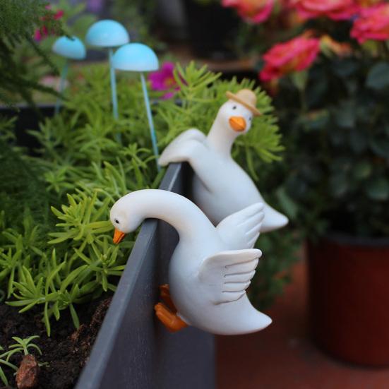 3 Pcs Cute Climbing Duck Garden Statue Funny Resin White Goose Flower Pot Hugger Outdoor Hanging Animal Figurine for Home Garden Patio Lawn Yard