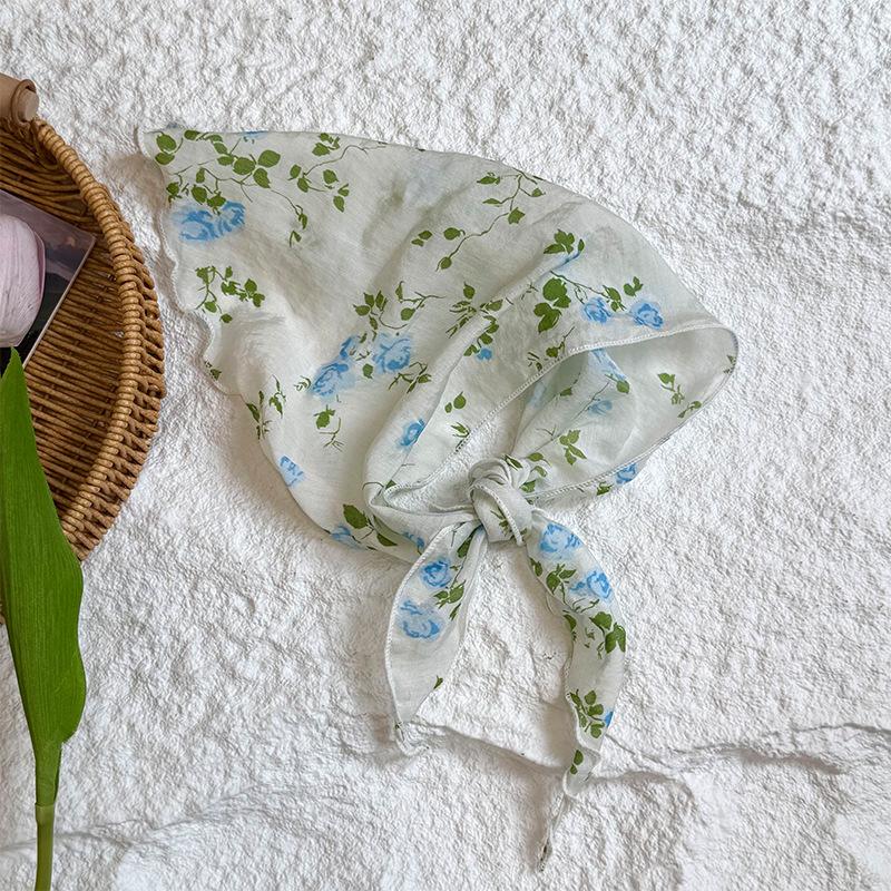 Triangle scarf scarf women's literary new floral small scarf silk scarf high-end headscarf summer women's pastoral headband tied hair