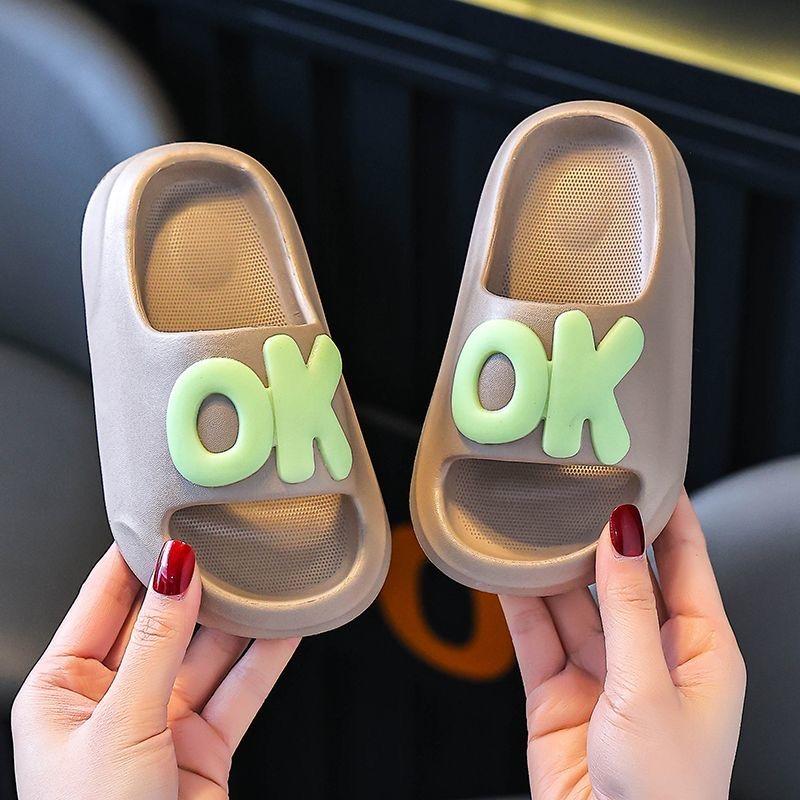 2025 Bestseller Mädchen Prinzessinnen-Stil Kinder Sommer Hausschuhe Mode Rutschfest Baby Weicher Boden Flach Schmutzresistent