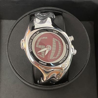Y2K Kreatives Design Verdrehtes Gehäuse Einzigartiges Digitales Zifferblatt Quarzuhren Herrenformen Uhr Mann Leuchtendes Stahlarmband Uhr Mann AAA Uhr