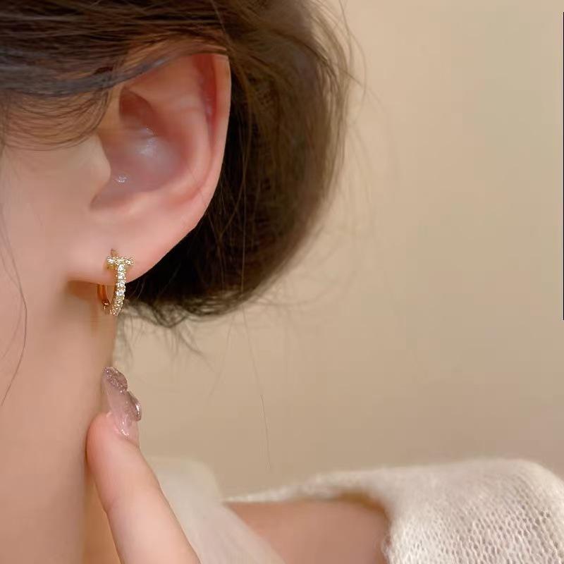 Electroplating 925 Fresh Petal Earrings Holiday Wind Stud Earrings Women