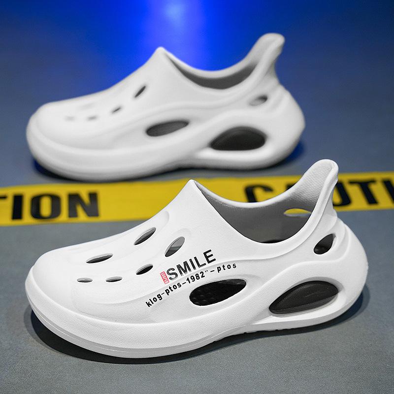 

Hole shoes men s 2025 summer new wear casual and versatile two wear men s one-pedal bag head beach sandals 45