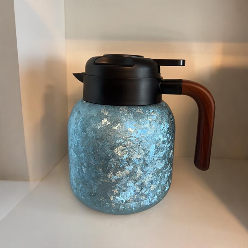 

Portable High-Capacity Pure Titanium Insulated Kettle with Handle and Stewing Teapot Function. синій