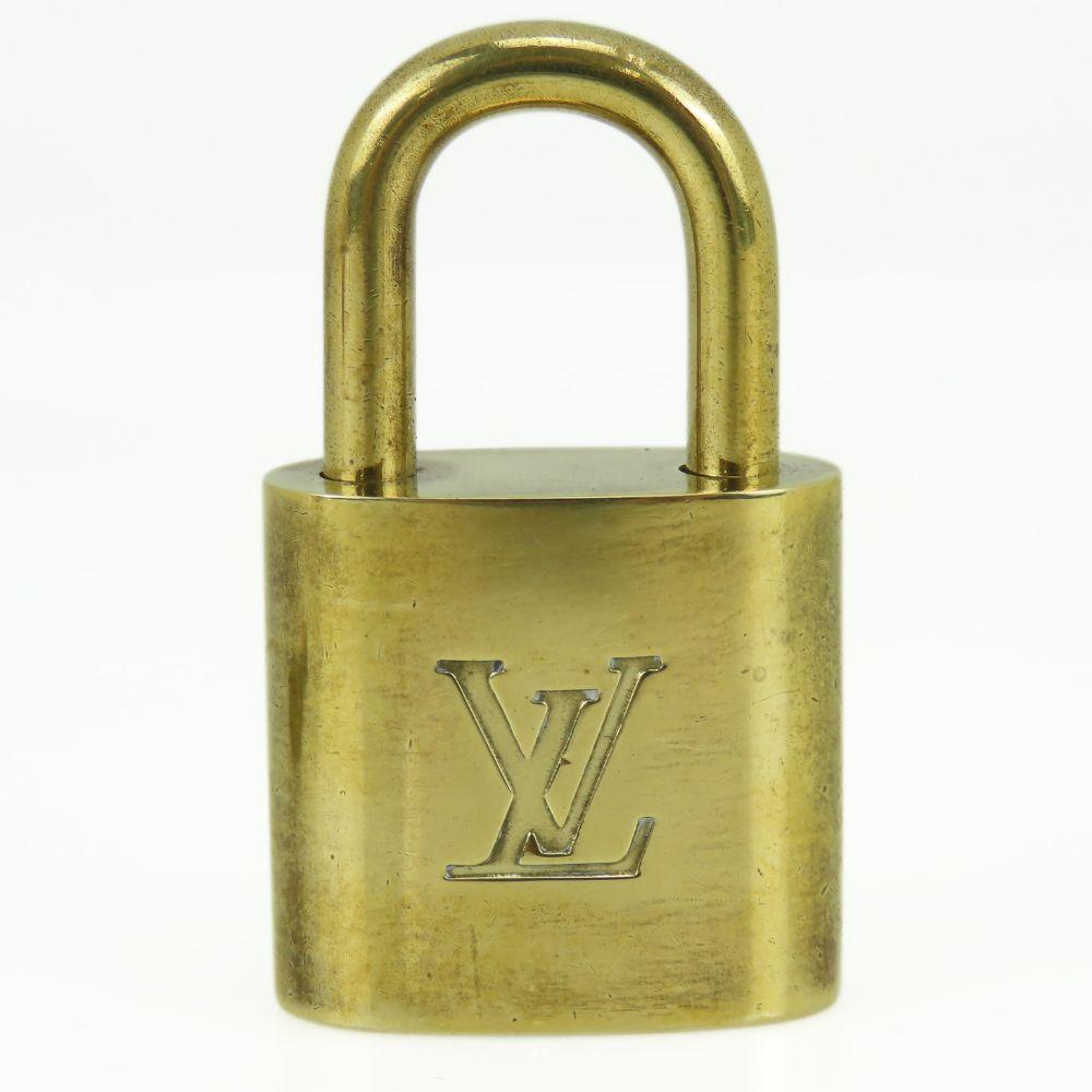 Used LOUIS VUITTON Cadena No.317 metal gold padlock