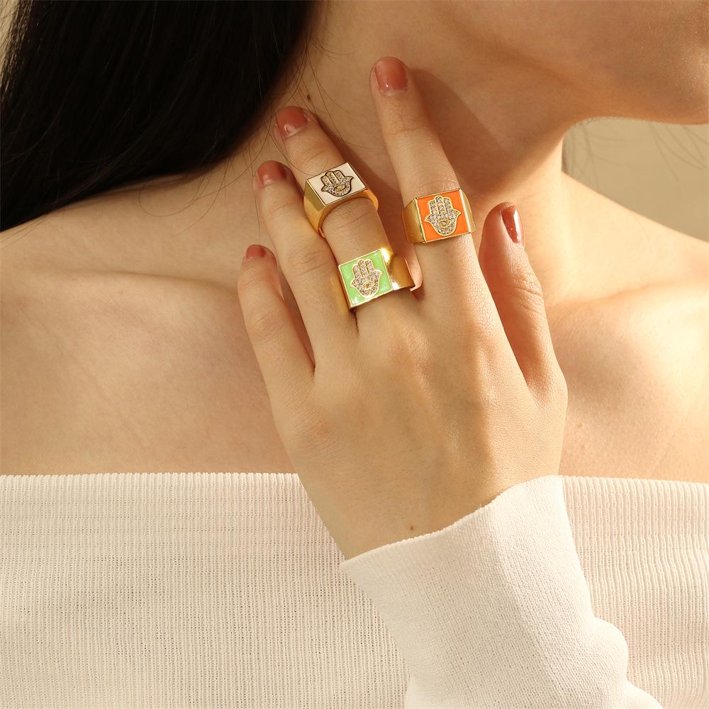 European-American Popular Palm Inlaid Diamond Ring: Women's 18K Gold-Plated Wide Band with Drip Oil Finish