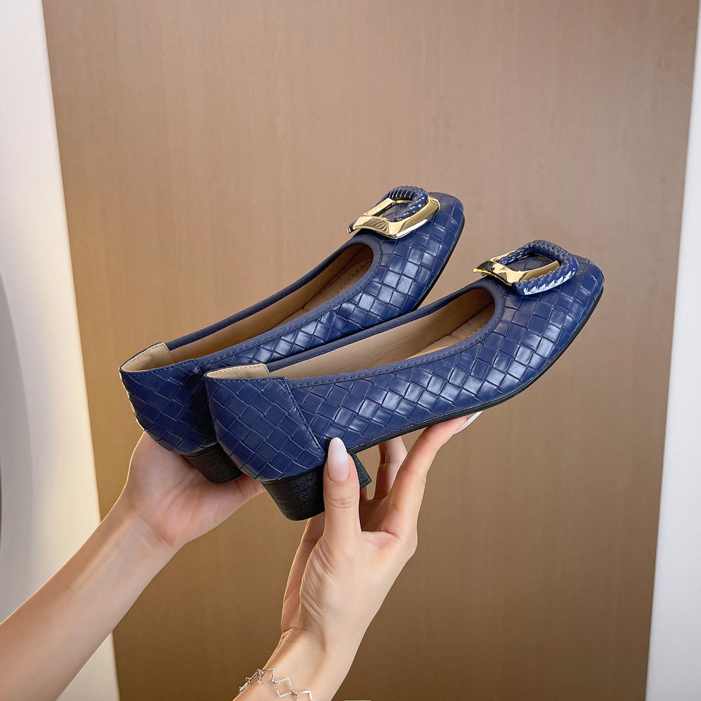 

Весна 2025 Французские плетеные слипоны из мягкой кожи, туфли-бабушки на массивном каблуке 39