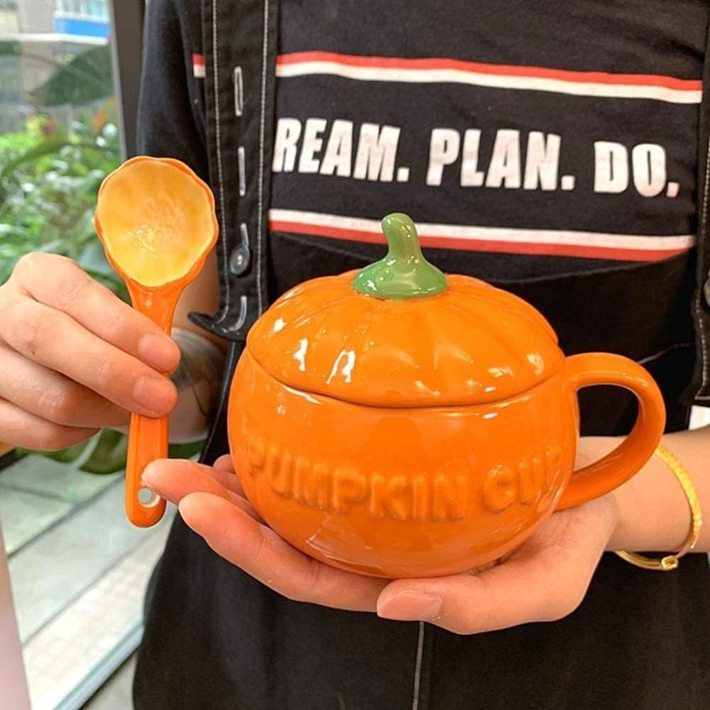 HalloweenCreative Pumpkin Coffee Cup Cute Ceramic Pumpkin Bowl with Lid and Spoon High Temperature Resistant BPA Free350ml/850ml