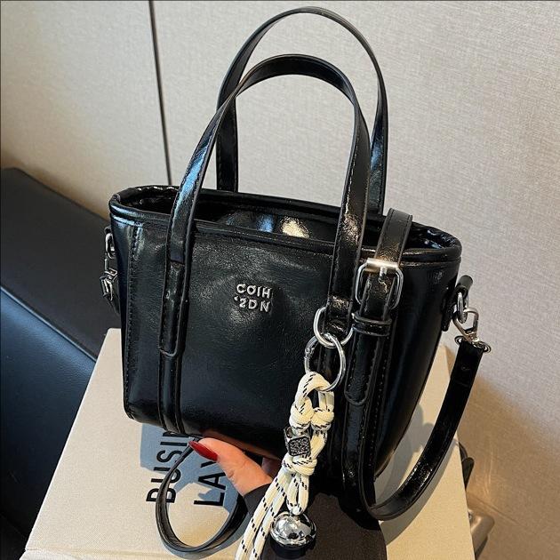 Fashion Handbag Women's New Casual Shoulder Bag Casual Messenger Bag