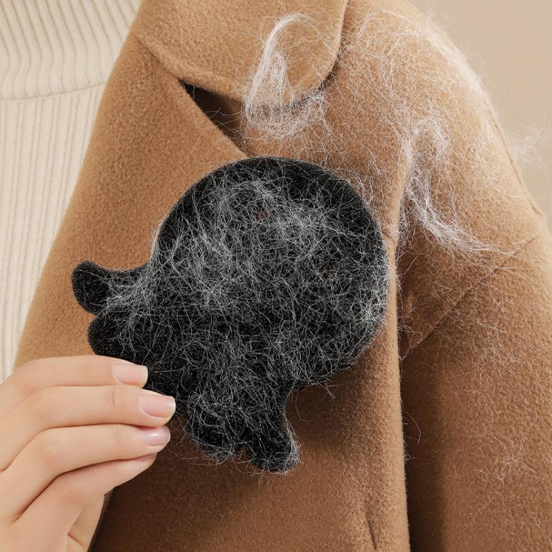 Octopus-Shaped Lint and Hair Remover Brush for Washing Machines, Clothes, Beds, and Sofas