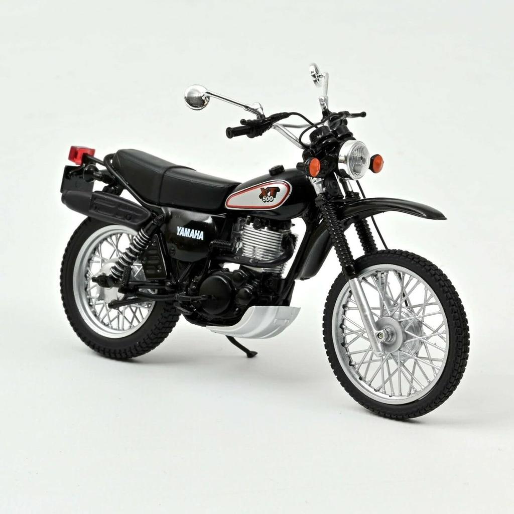 NOREV Yamaha XT 500 1988 Motorcycle Model, 1/18 Scale, Pre-painted and Finished [Parallel Import]