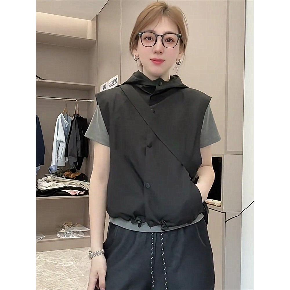 

European Style Women s Hooded Sleeveless Vest - 2025 Spring Collection XL