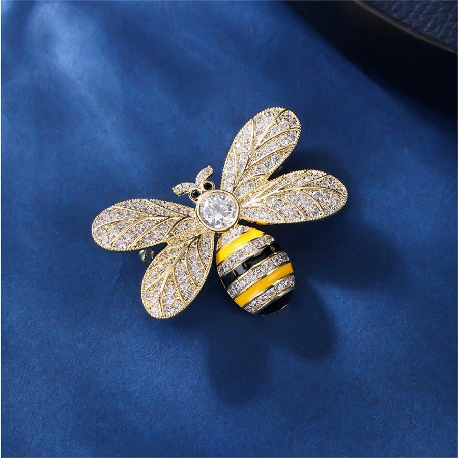 2024 Rhinestone Bee Brooch: Cute Enamel Insect Pin for Sweaters & Coats