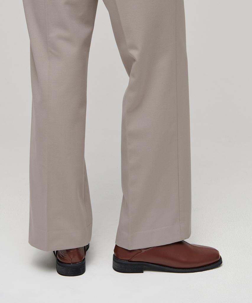 MUSINSA STANDARD WOMAN Women'S Heavyweight Fleece-Lined Straight Hidden Elastic Waist Slacks [Light Beige]