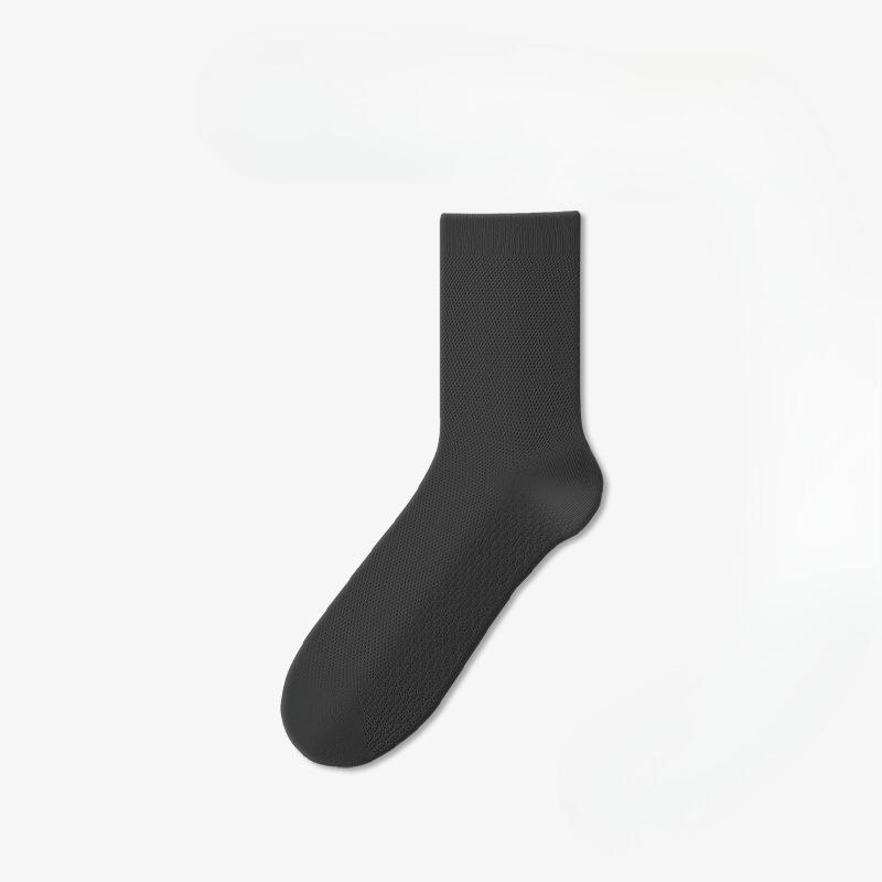 Men's Summer Lightweight Odor-resistant and Sweat-absorbing Mid-calf Socks with Mesh Ventilation, Cushioning Sole, and No Bones