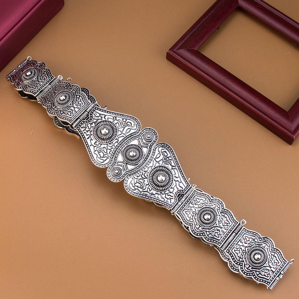 Vintage Slavic Caucasus Women Dress Belt Relief Pattern Rivet Decoration Metal Waist Belt Chain Adjustable Length