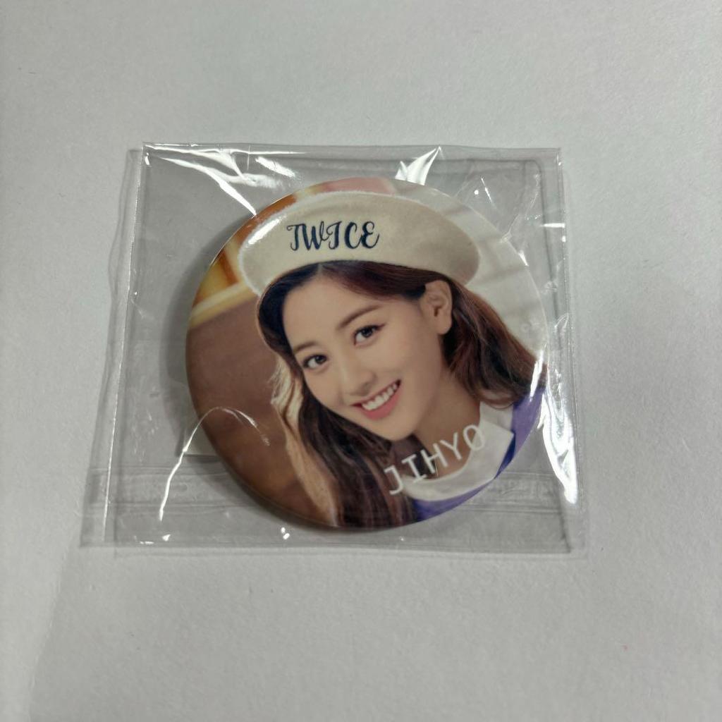 [USED] TWICE Jihyo Wonderland Acrylic Stand Can Badge Acrylic Stand