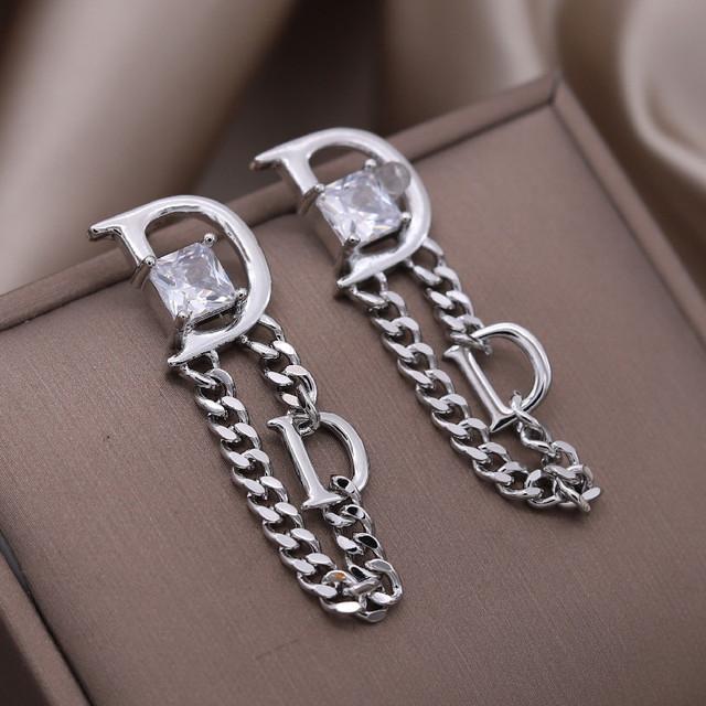 

Корейские модные ювелирные изделия, роскошные квадратные цирконовые серьги-цепочки с буквой D, элегантные женские аксессуары для выпускного вечера