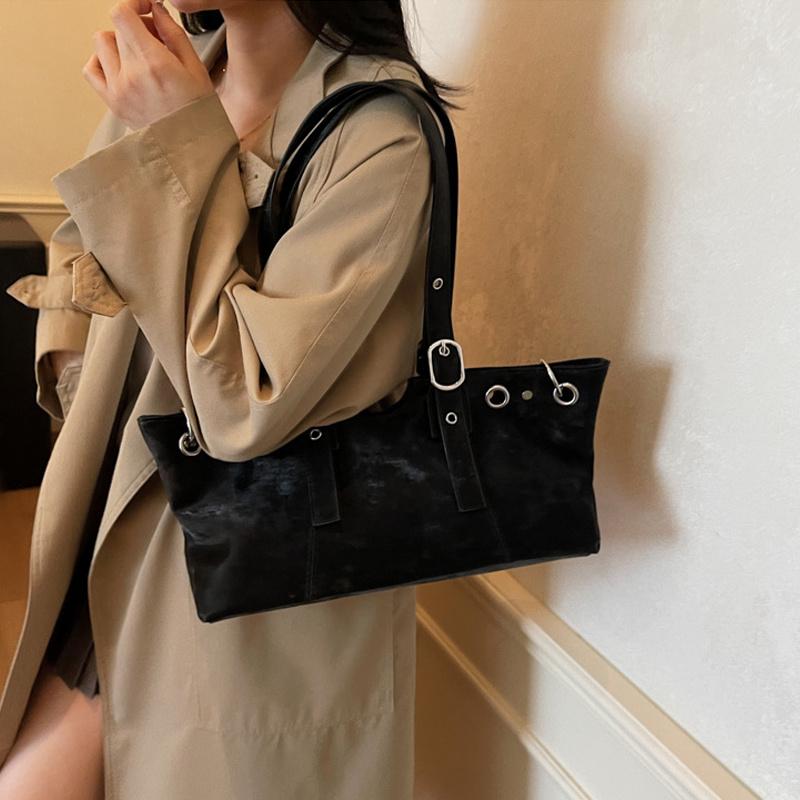 Hollow Rivet Belt Buckle Underarm Shoulder Bag Large Capacity Designer Women Tote Bag Trendy Commuter Top Handle Handbag