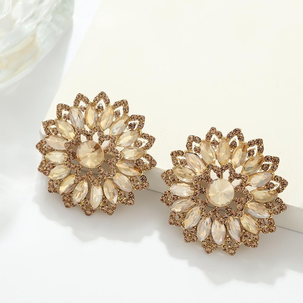 Luxury Full Rhinestone Flower Earrings For Women Exaggerated Fashionable Atmospheric Studs Temperament Versatile Commute Jewelry