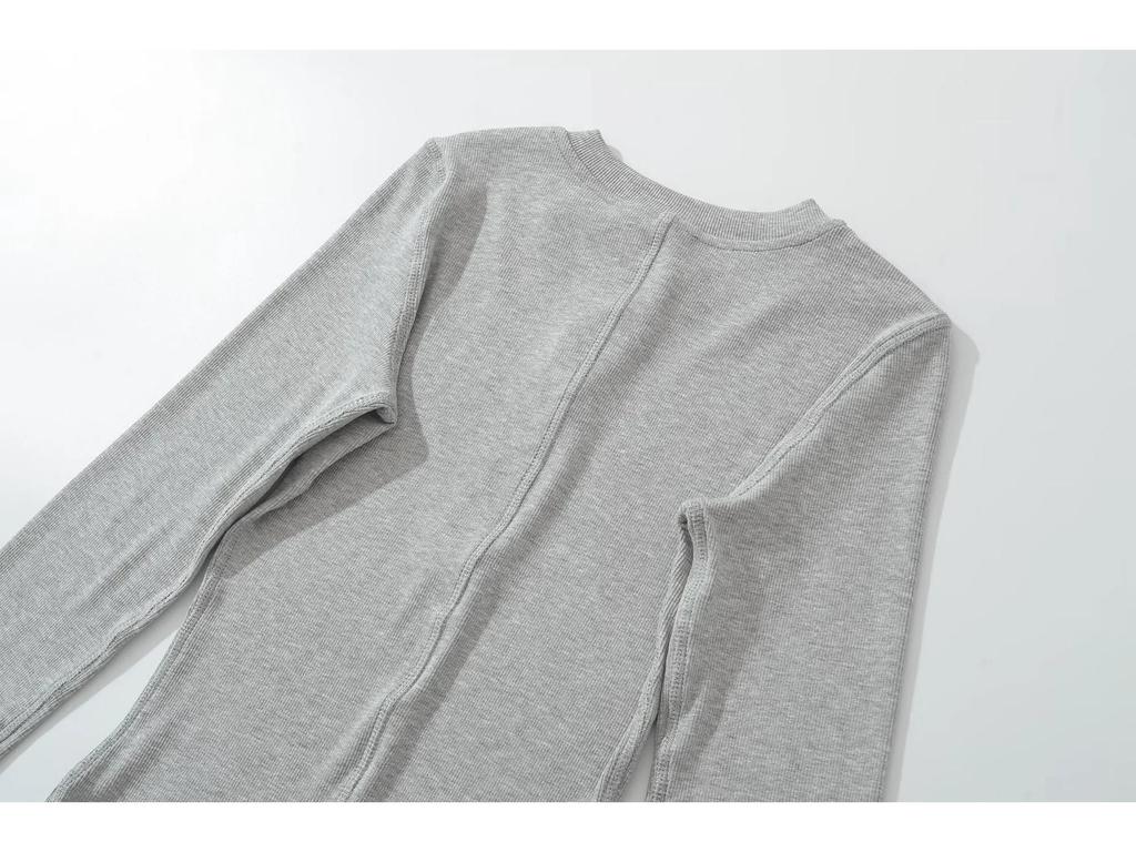 Women's White Slim Fit Henley Collar Long Sleeve T-Shirt – Perfect Waist-Cinching Base Layer for Autumn and Winter.