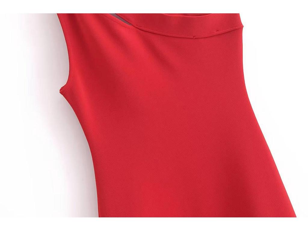 2025 Spring Women's European & American Style Slim-Fit Asymmetrical Metal Embellished Dress