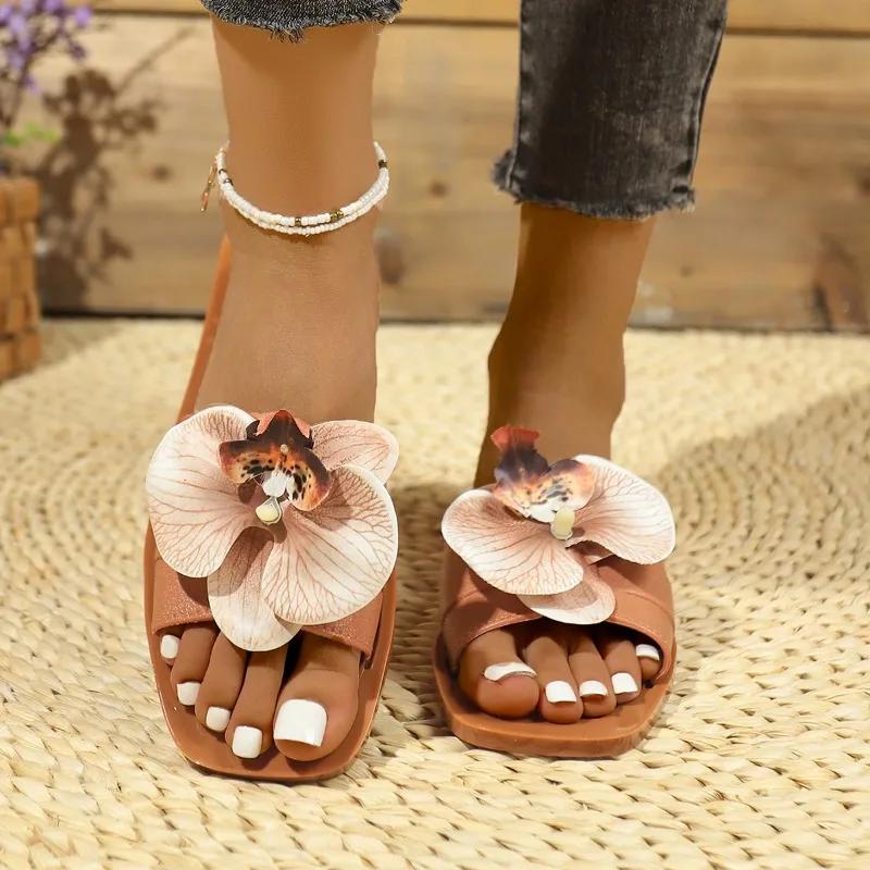 Fashion Ladies Shoes 2025 Hot Sale Open Toe Women's Slippers Casual Daily Slippers Women Square Toe Floral Flat with Women's Sandals