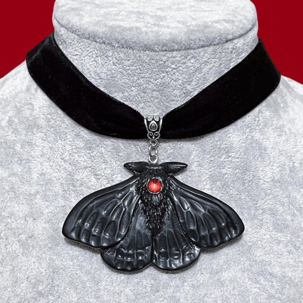 Y2K subculture, gothic style retro black moth, velvet necklace collar, Halloween necklace.
