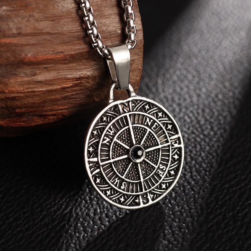 1PC hot-selling environmentally friendly alloy compass compass men's pendant necklace European and American style fashion trend jewelry
