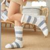 Winter Plüsch Frauen Boden Socken Warme Weiche Korallen Fleece Gestreiften Bequeme Nicht-Slip Thermische Weibliche Socken